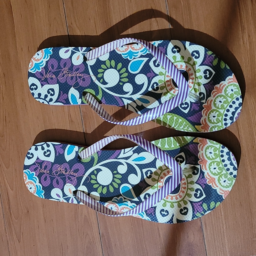 New VERA BRADLEY Flip Flops